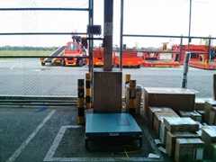 Área de báscula en área de Courier